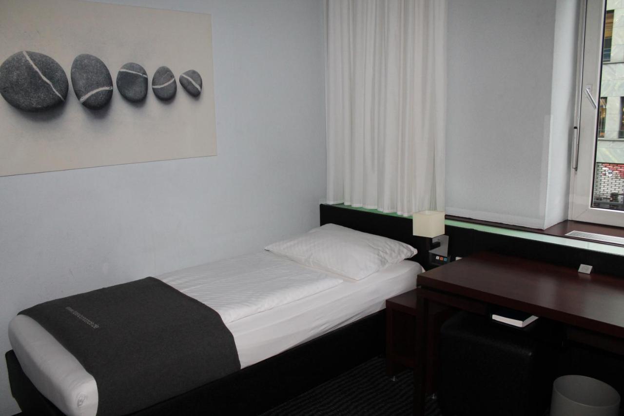 คอนคอร์ด Hotel Frankfurt am Main ภายนอก รูปภาพ