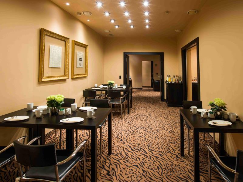 คอนคอร์ด Hotel Frankfurt am Main ภายนอก รูปภาพ