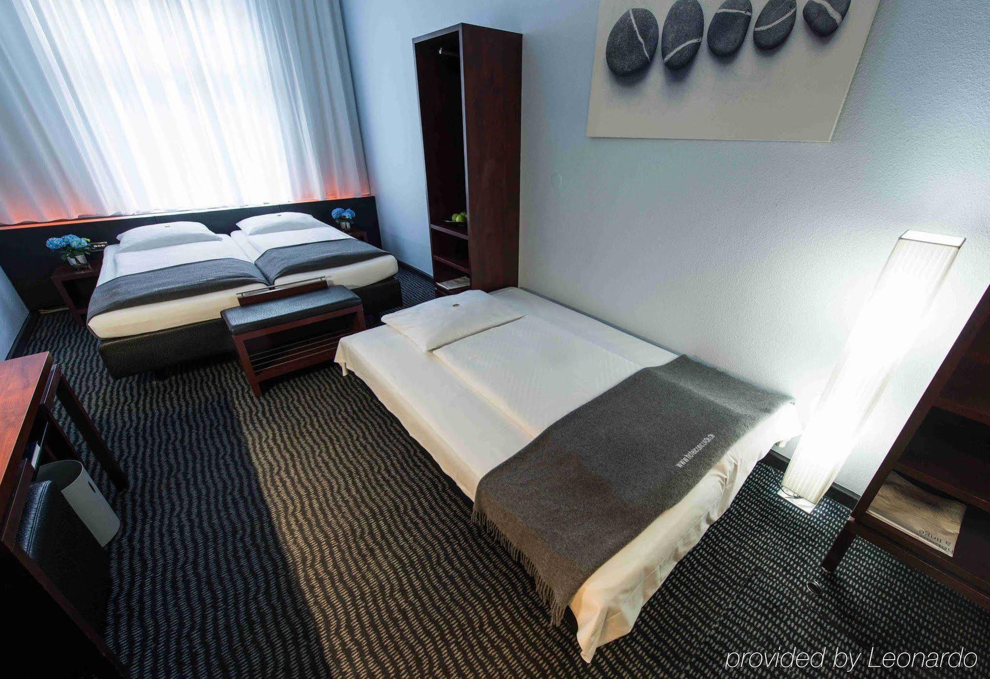 คอนคอร์ด Hotel Frankfurt am Main ภายนอก รูปภาพ